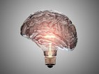 Glazen hersenen worden van binnen uit verlicht door een lampje. Veel gedachten zijn aangeleerd door valse herinneringen.