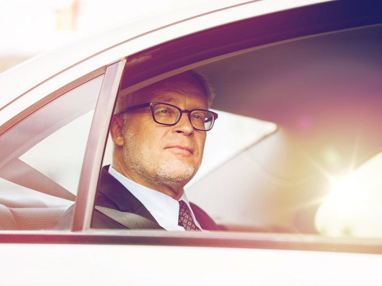 Mijn valse herinnering: Opa zit achterin de taxi onderweg naar zijn begrafenis
