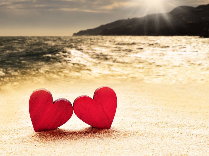 tweelingzielen: twee harten op een zonnig strand