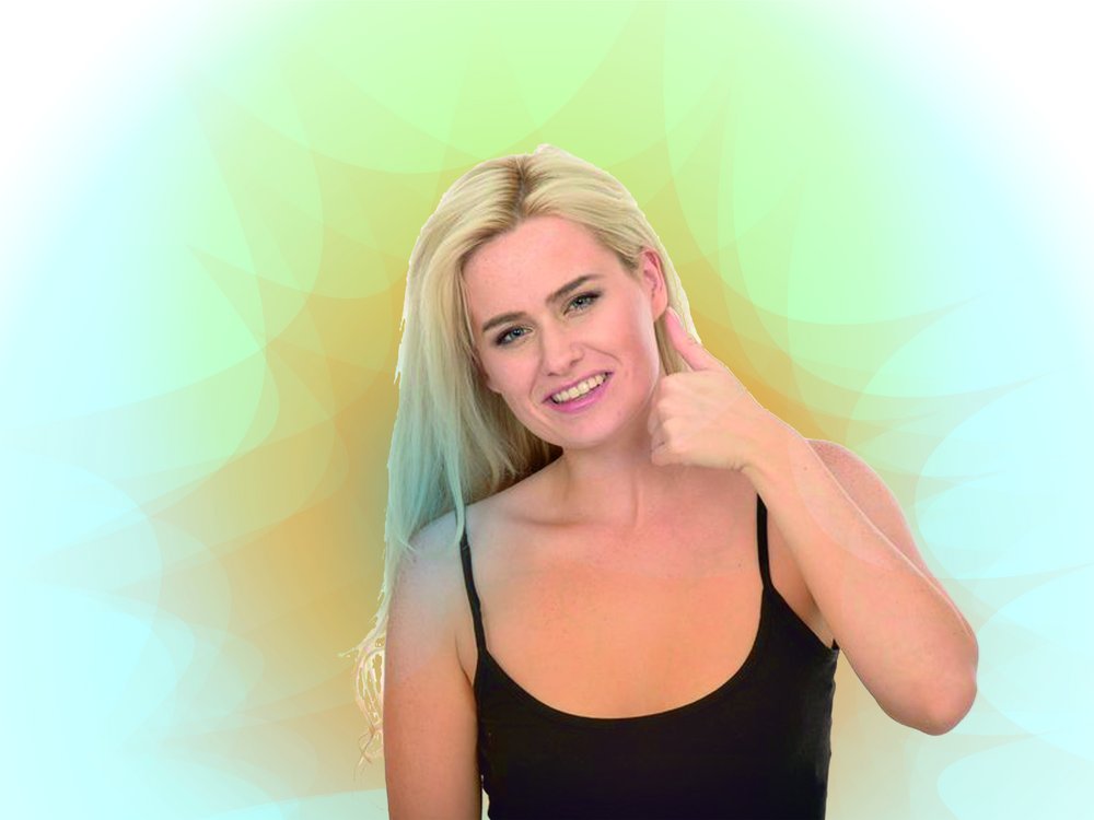 Een vrouw met een grote blauwe aura, een stekelige oranje emotionele auralaag en een hoge gele mentale laag van de aura